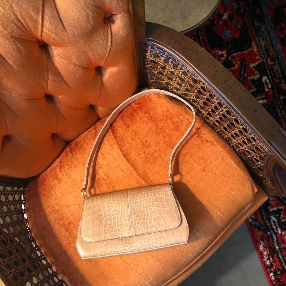 Liz Claiborne Croc Baguette Bag